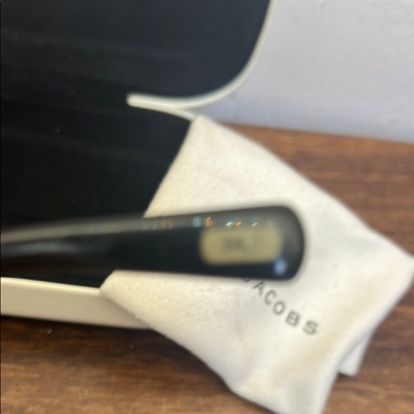 Marc Jacobs Sleek Black Sunglasses - Picture 4 of 5